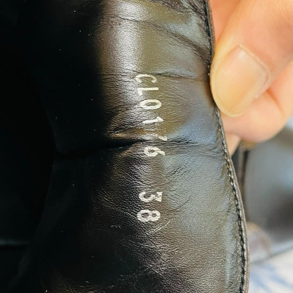 Louis Vuitton "Miami" Brown Ankle Boots (size 38 EU - flat heel) - Picture 16 of 16